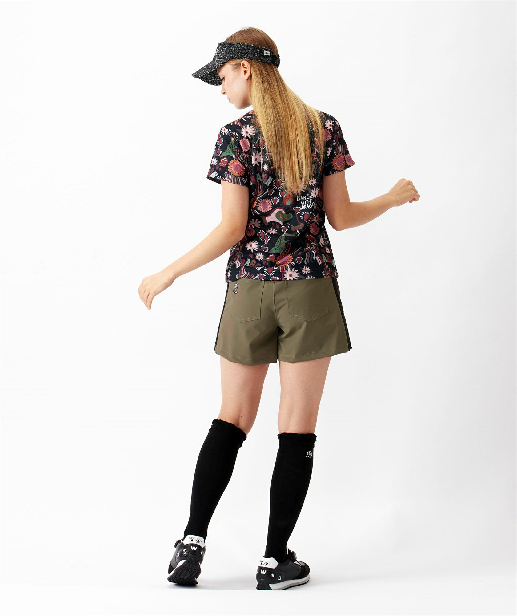 ダンスウィズドラゴンのハイネックシャツ半袖