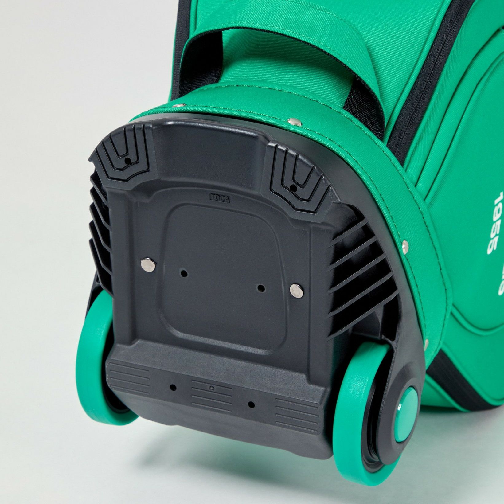 マンシングウェアのキャディバッグ