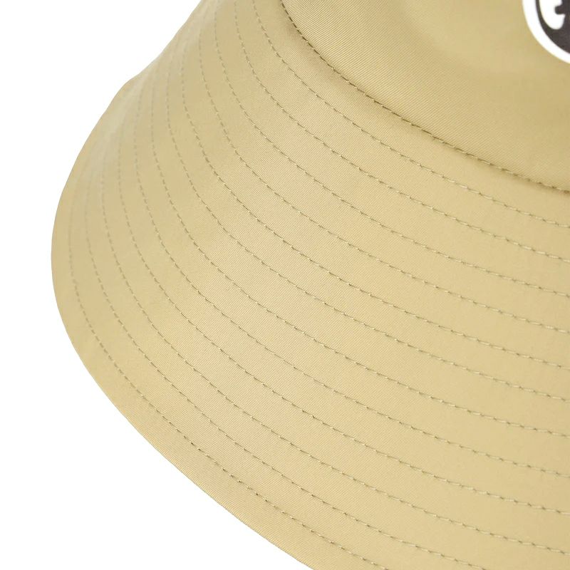 ワックのレインハット