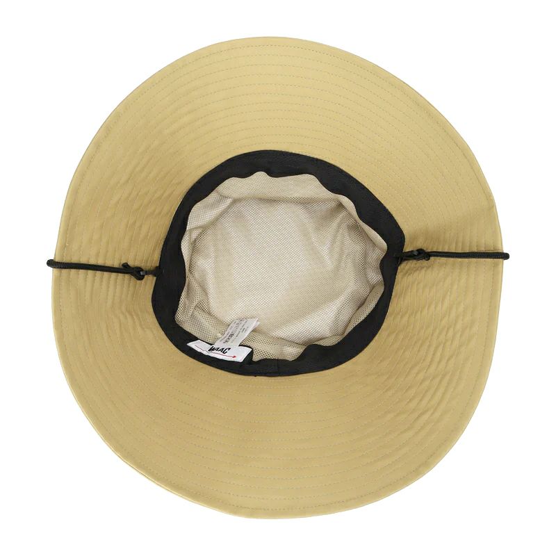 ワックのレインハット