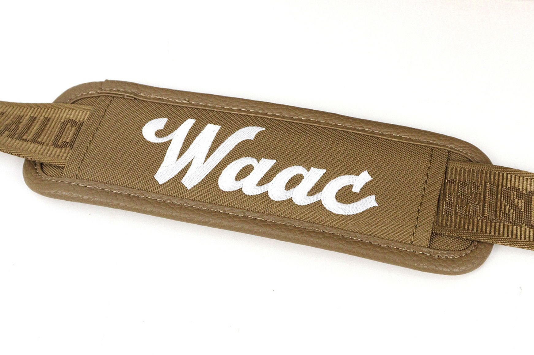 ワックのボストンバッグ