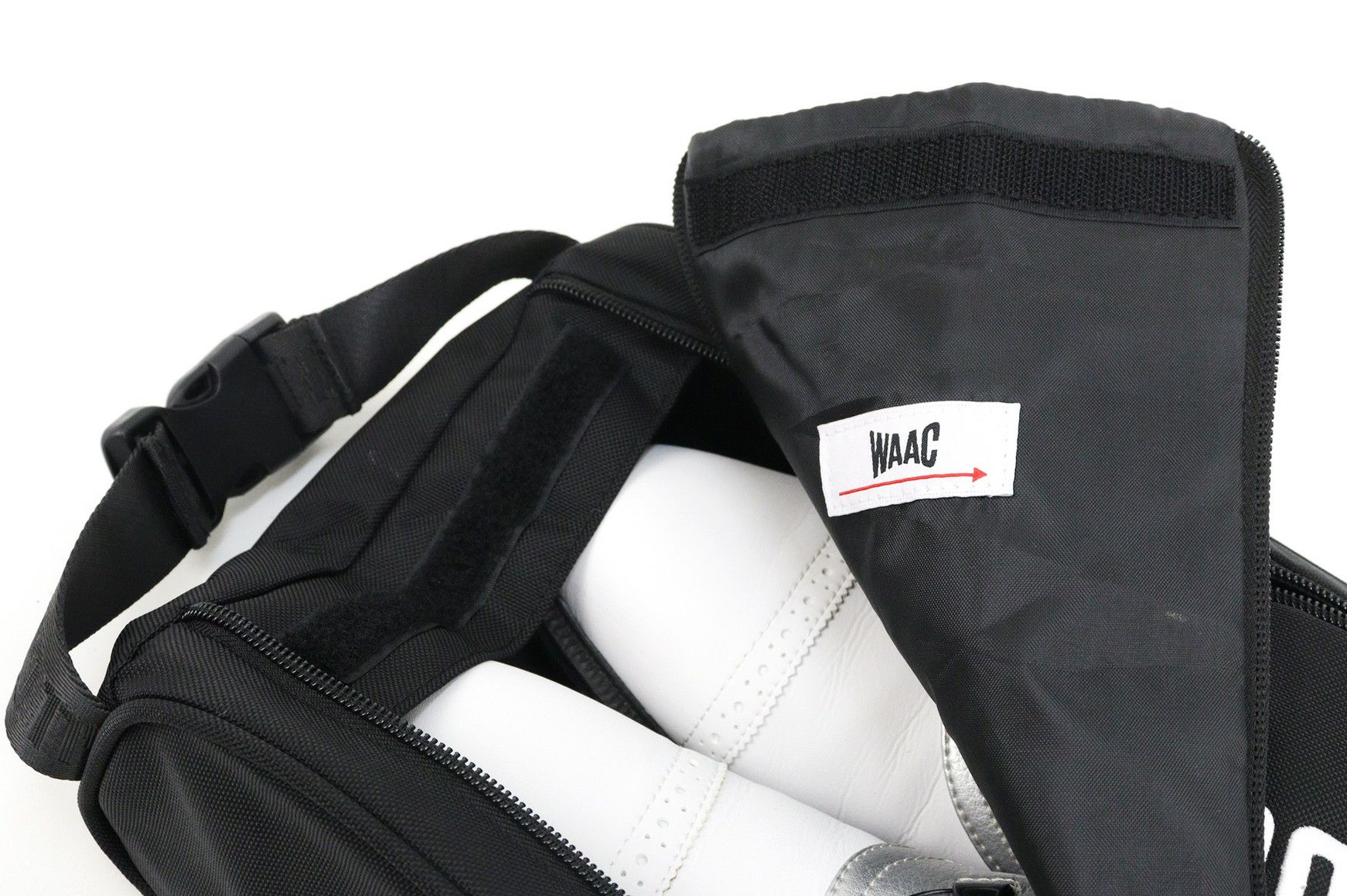 ワックのシューズケース