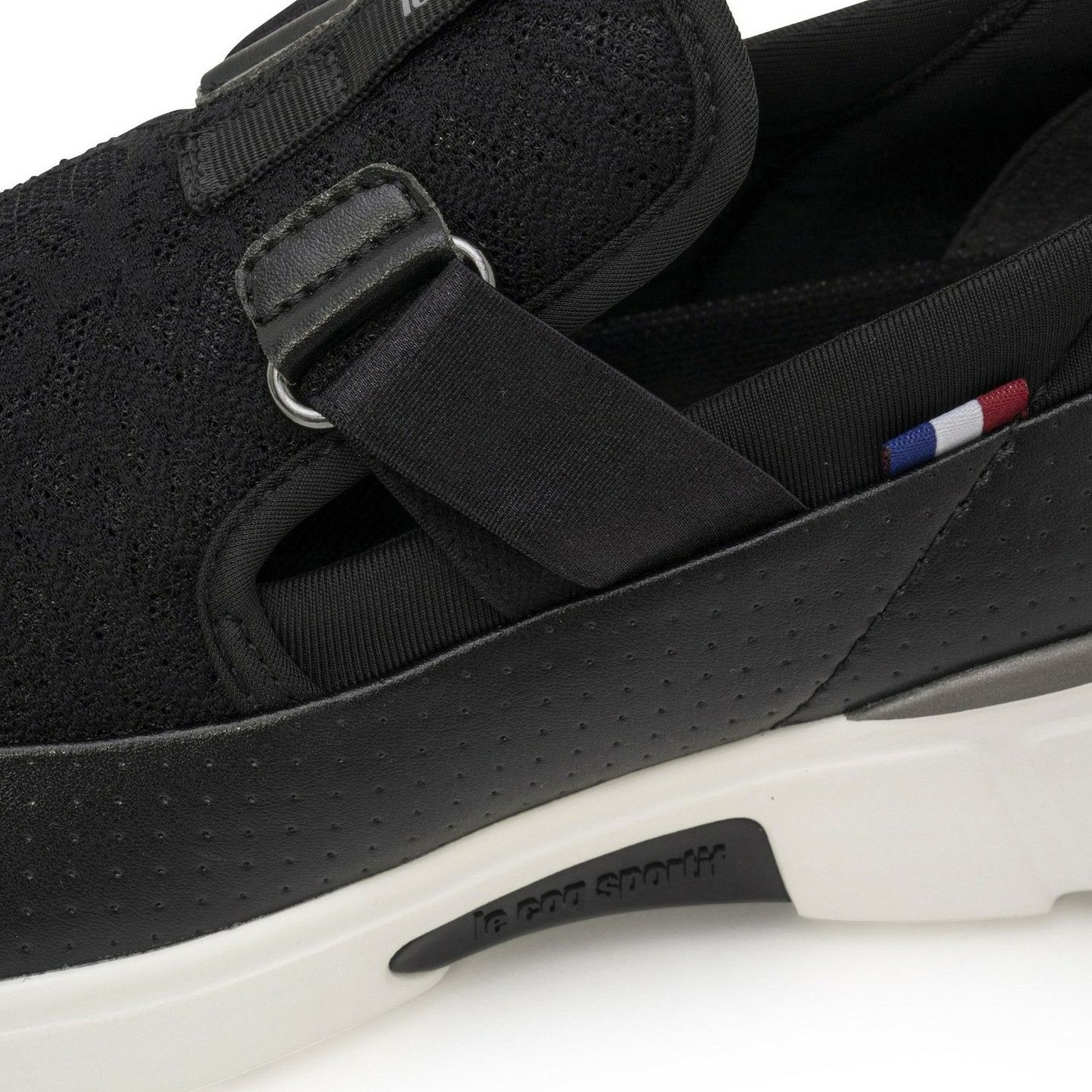 ルコックスポルティフのカジュアルシューズ