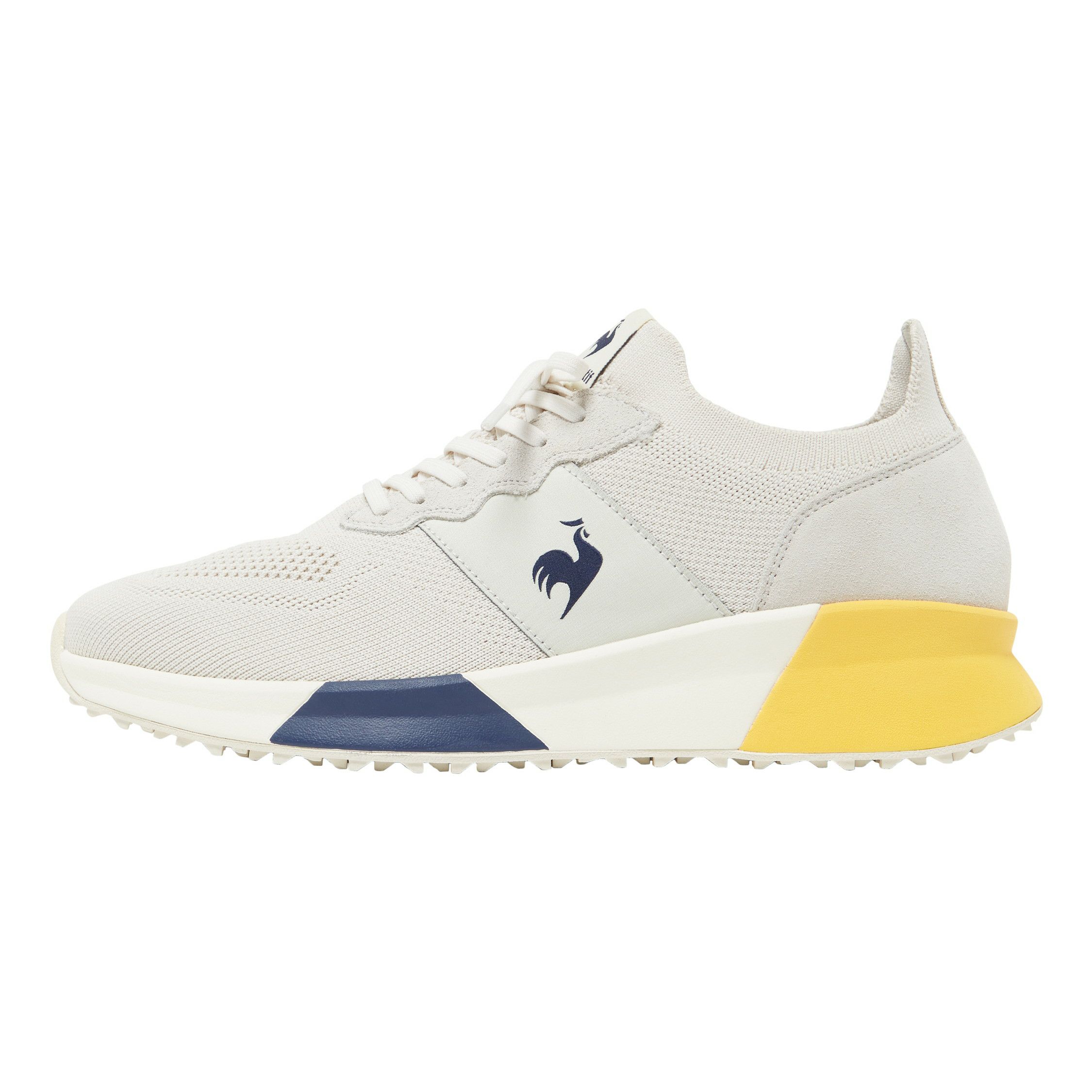 ルコックスポルティフのカジュアルシューズ