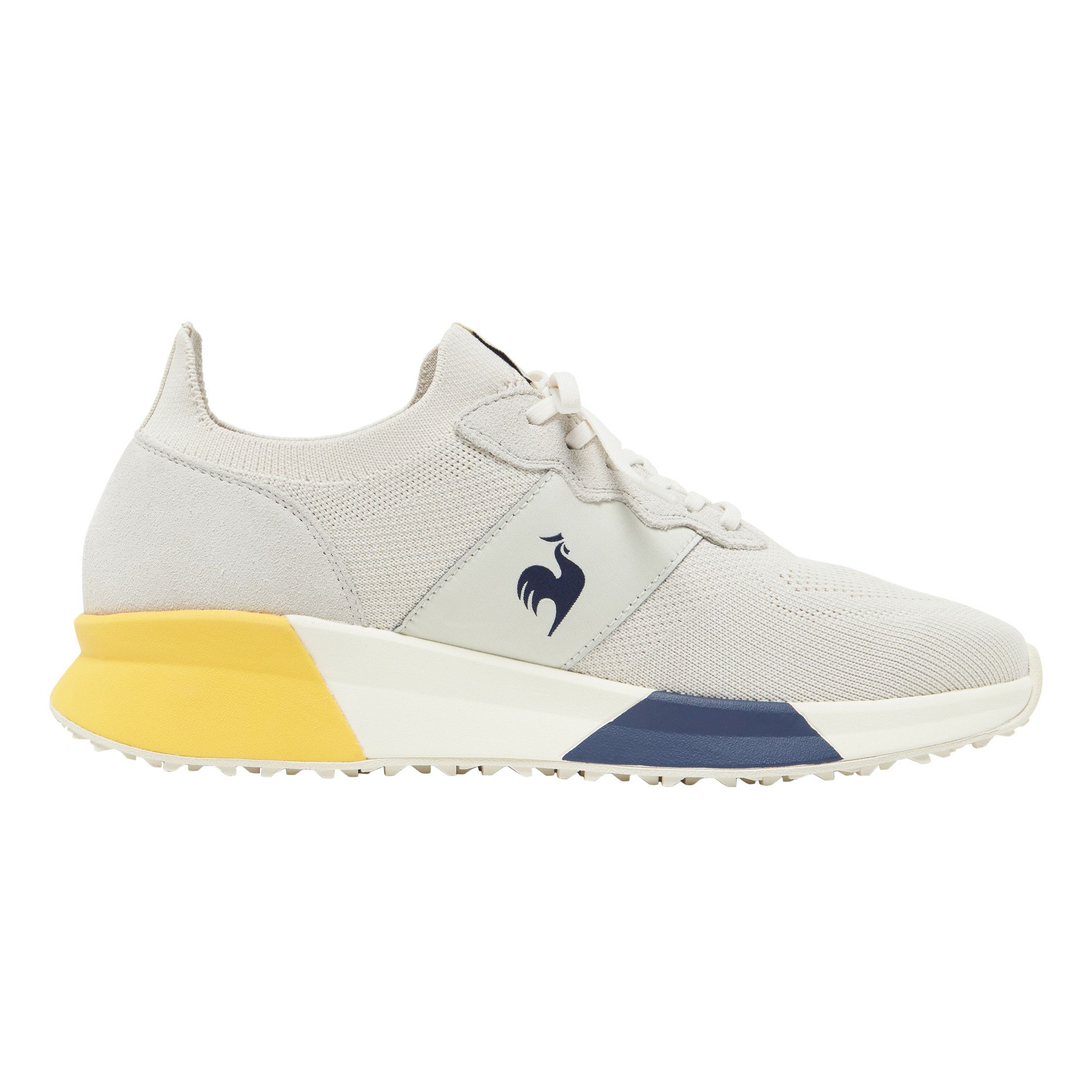 ルコックスポルティフのカジュアルシューズ