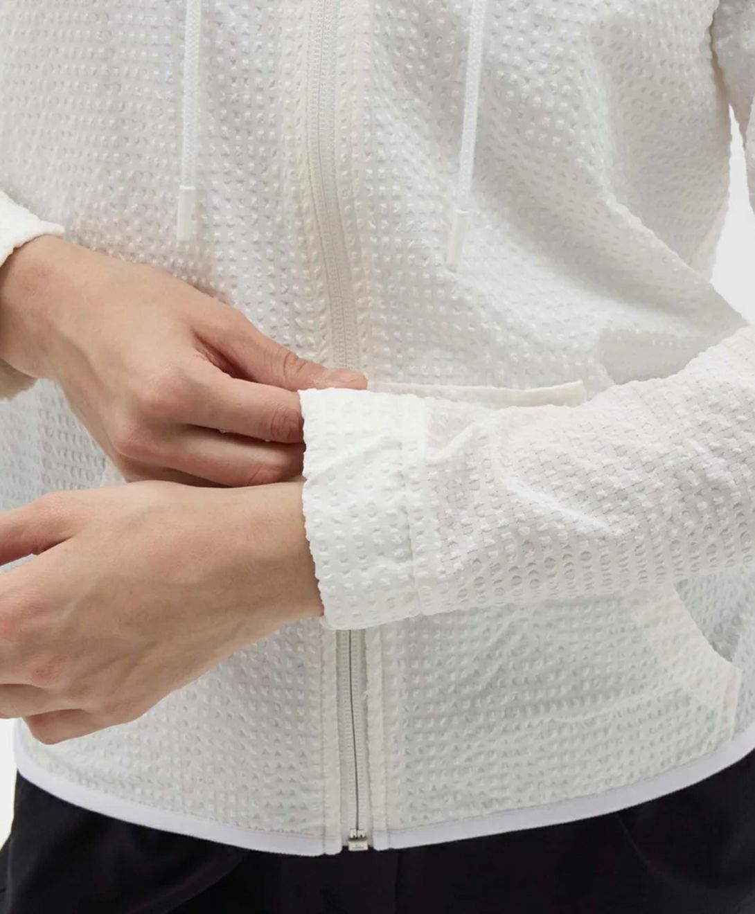 マンシングウェアのパーカー