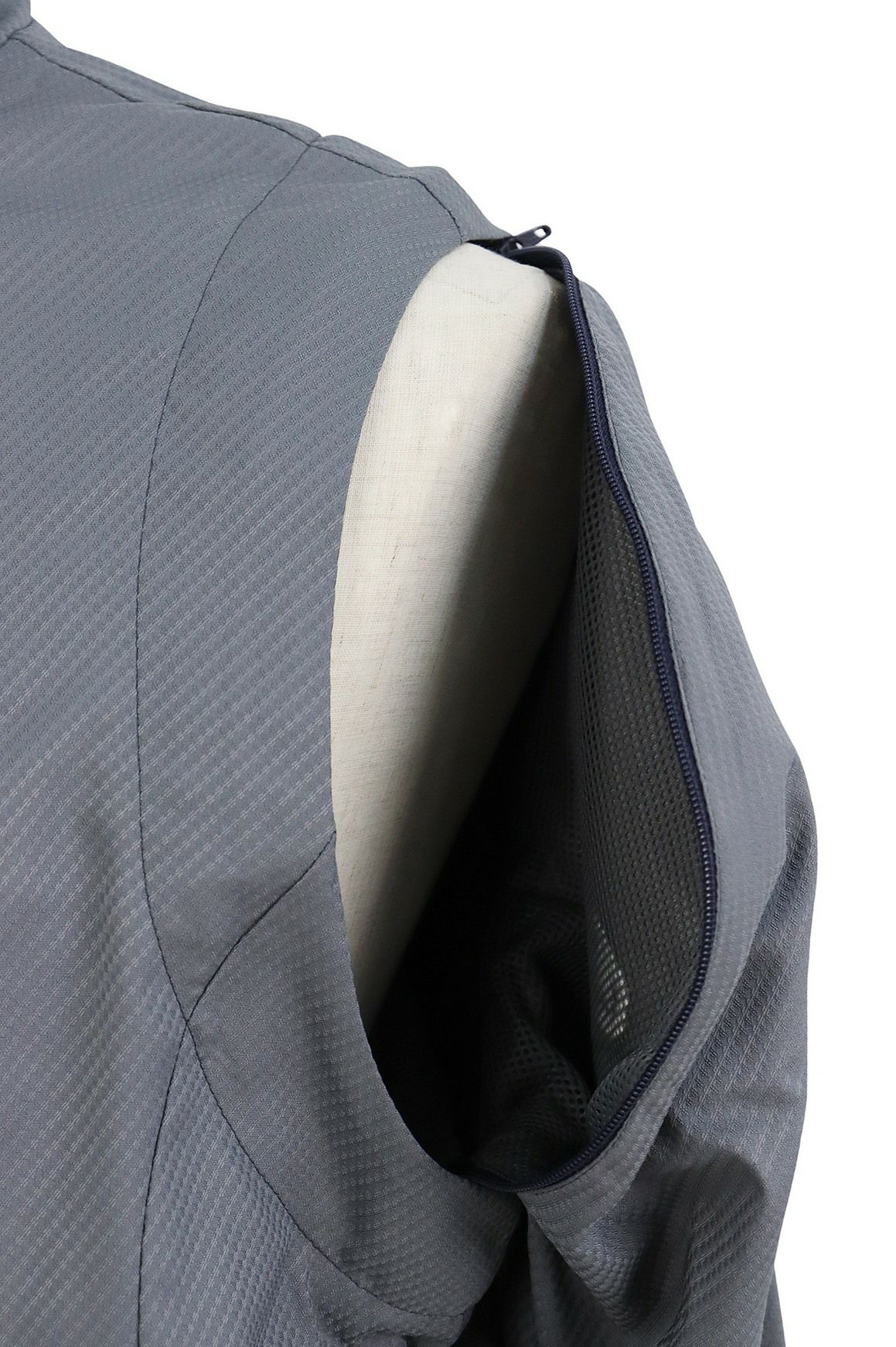 ルコックスポルティフゴルフのブルゾン