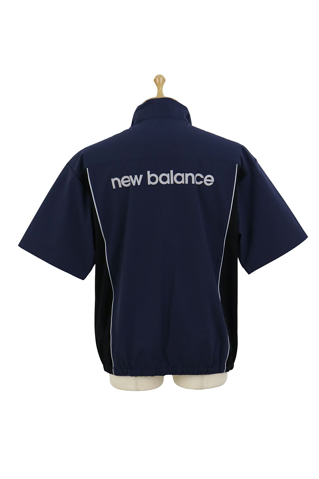 ニューバランスゴルフのブルゾン