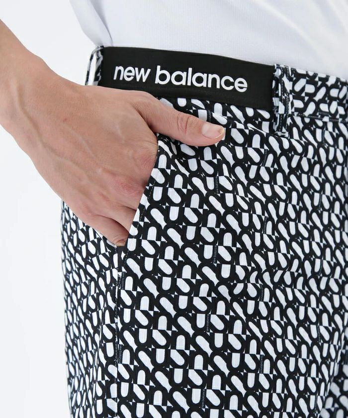 ニューバランスゴルフのショートパンツ