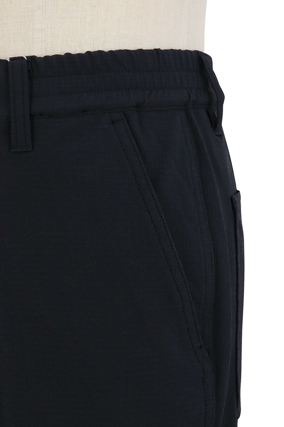 ニューバランスゴルフのロングパンツ