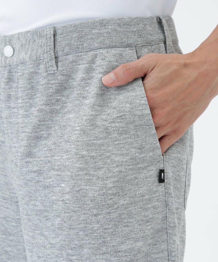 ニューバランスゴルフのショートパンツ