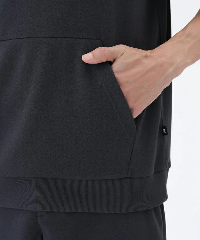 ニューバランスゴルフのパーカー