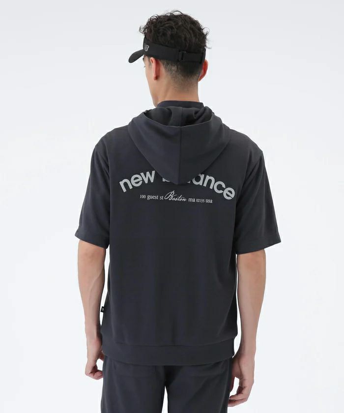 ニューバランスゴルフのパーカー