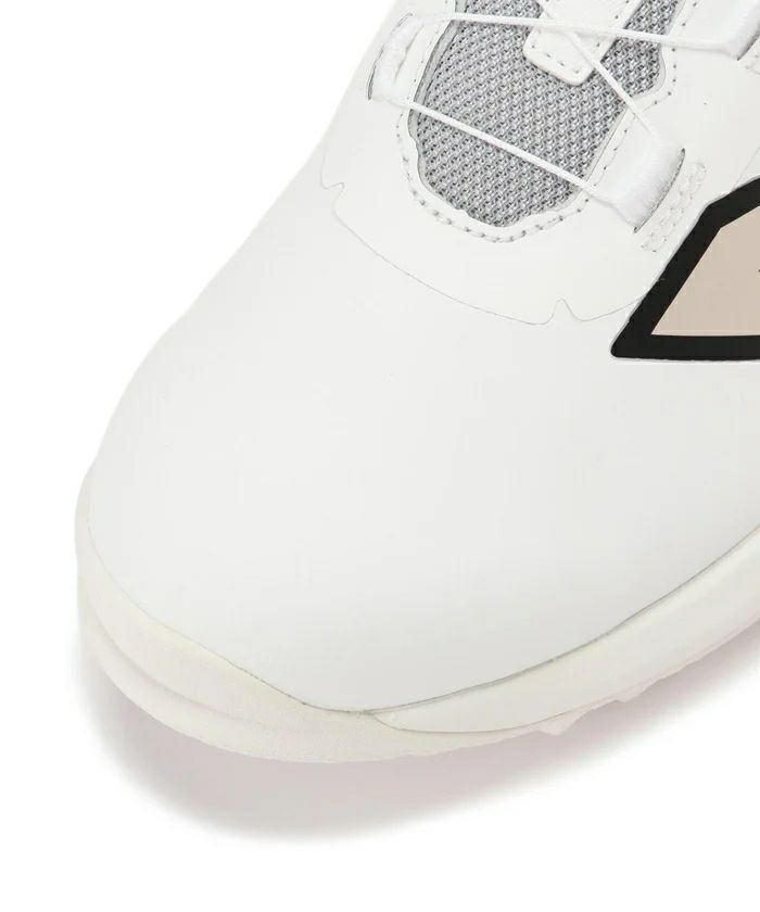 ニューバランスゴルフのシューズ