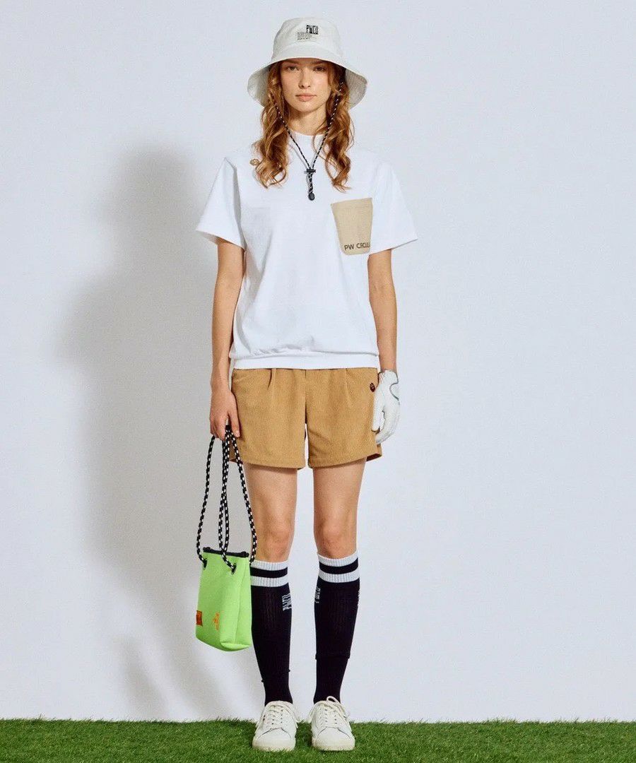 ピーダブリュサーキュラスのハイネックシャツ