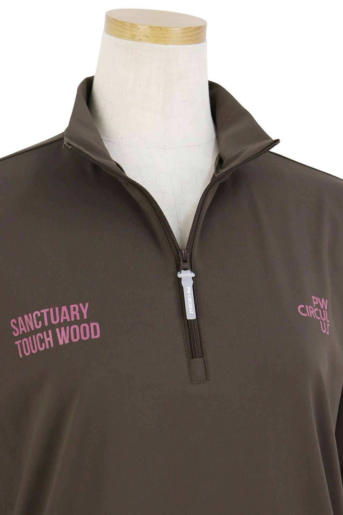 ピーダブリュサーキュラスのポロシャツ