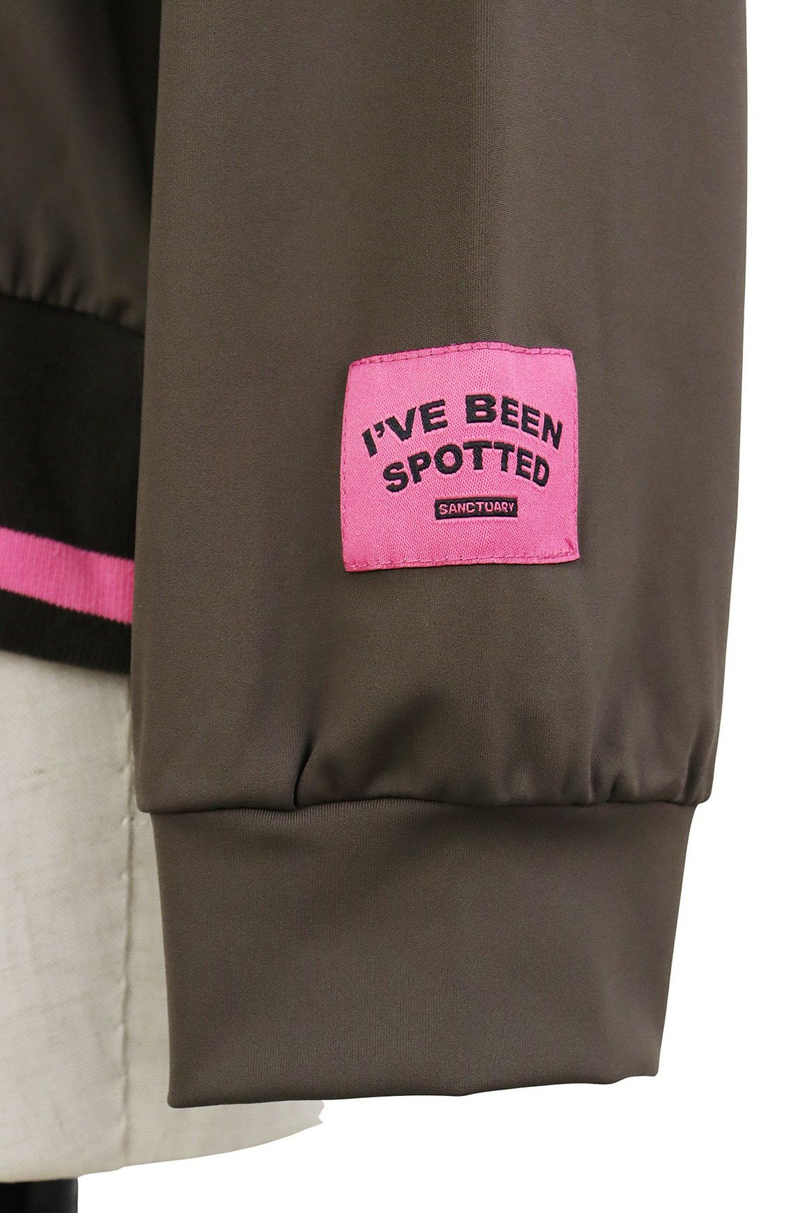 ピーダブリュサーキュラスのポロシャツ