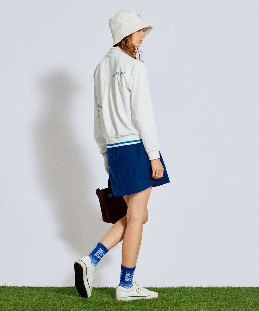 ピーダブリュサーキュラスのポロシャツ