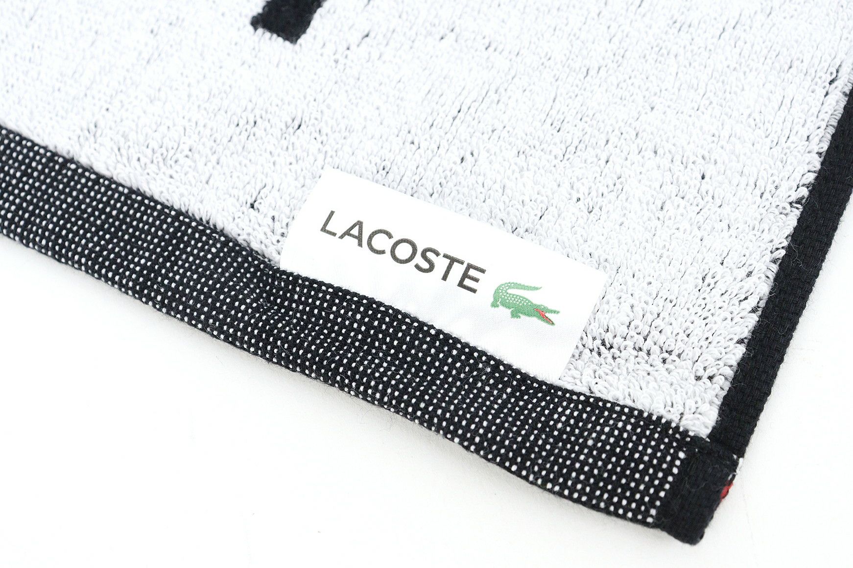ラコステのタオル