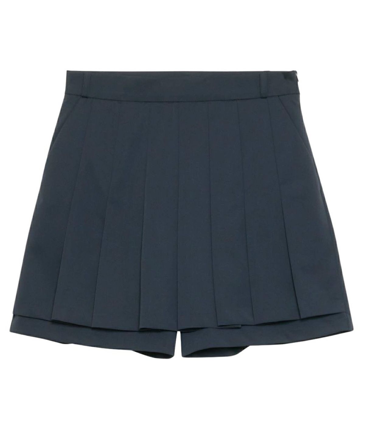 ティーエフダブリューフォーティーナインのショートパンツ