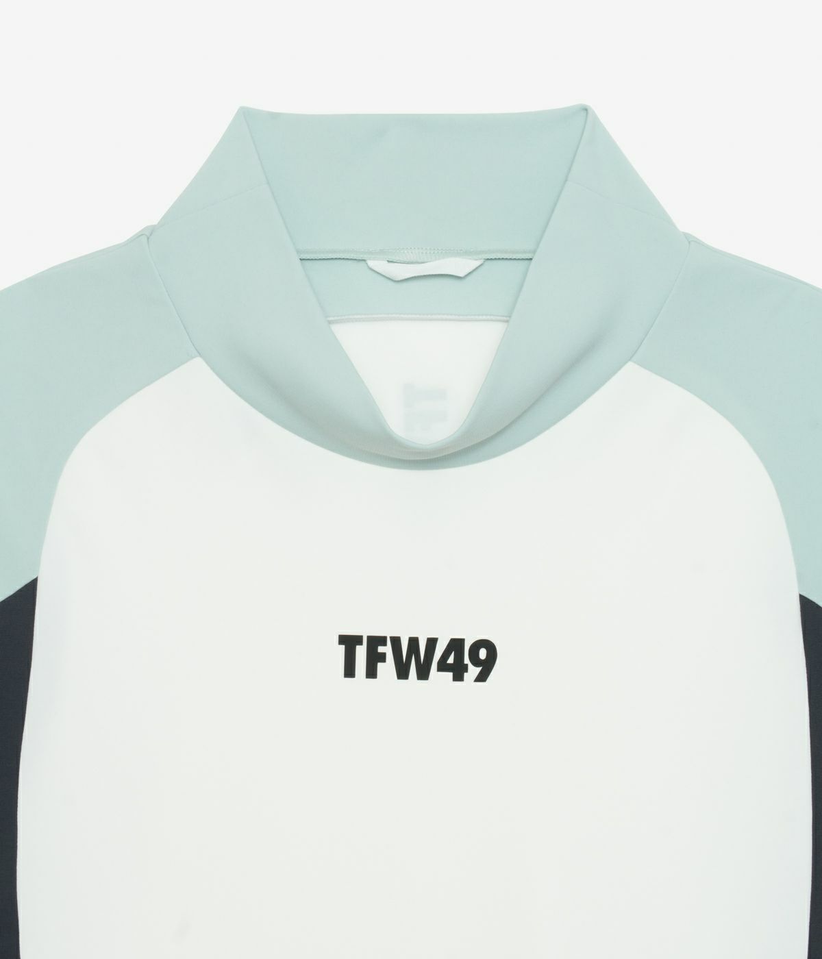 ティーエフダブリューフォーティーナインのハイネックシャツ