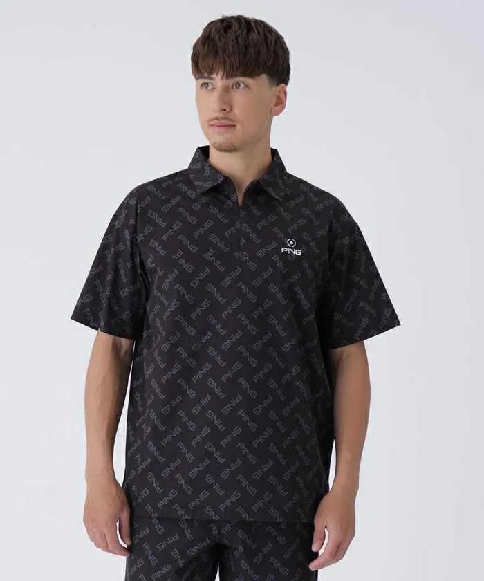 ピンのポロシャツ