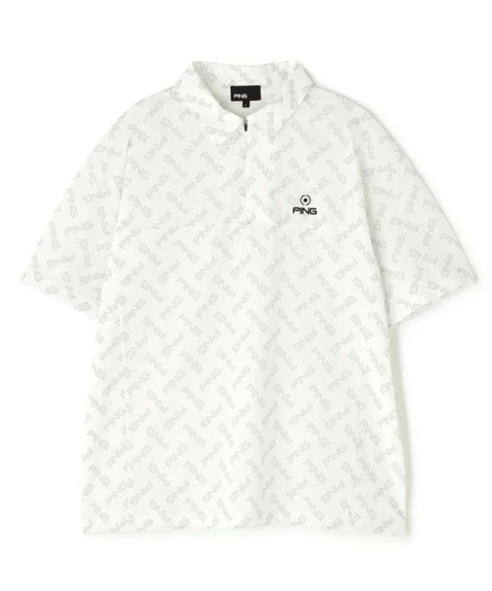 ピンのポロシャツ