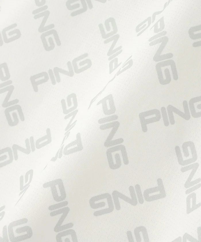 ピンのポロシャツ