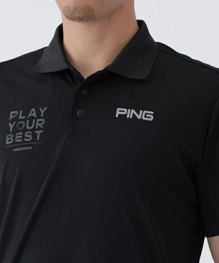 ピンのポロシャツ