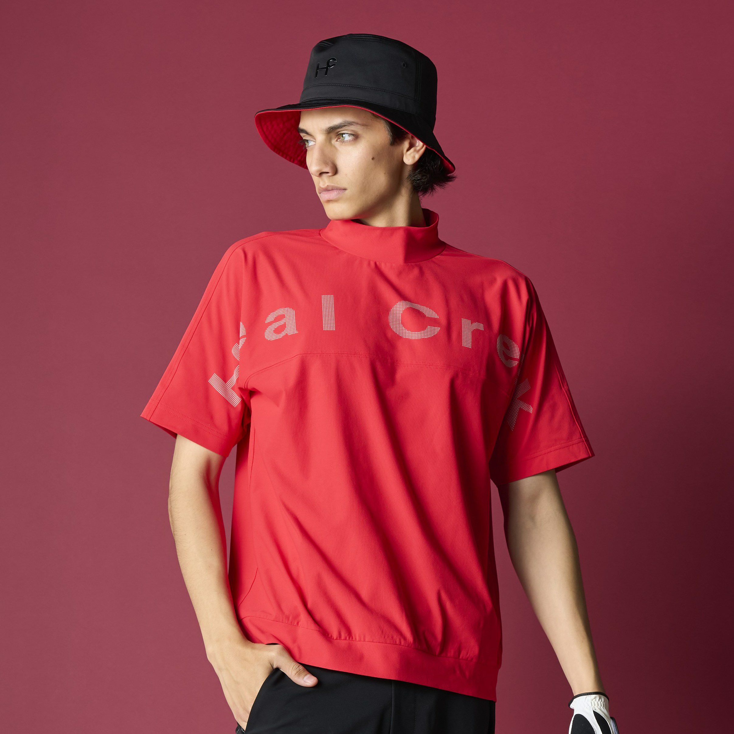 ヒールクリークのハイネックシャツ