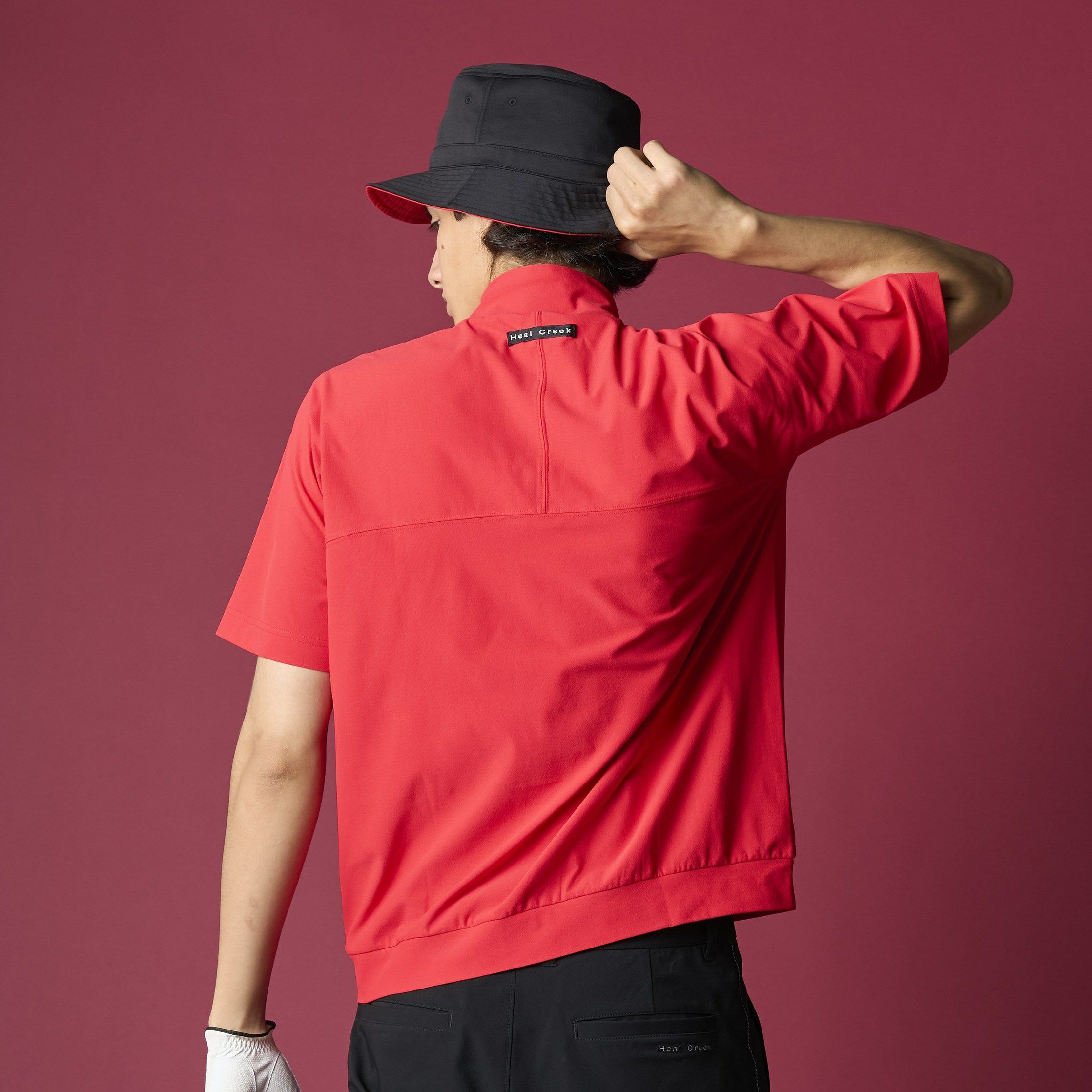 ヒールクリークのハイネックシャツ