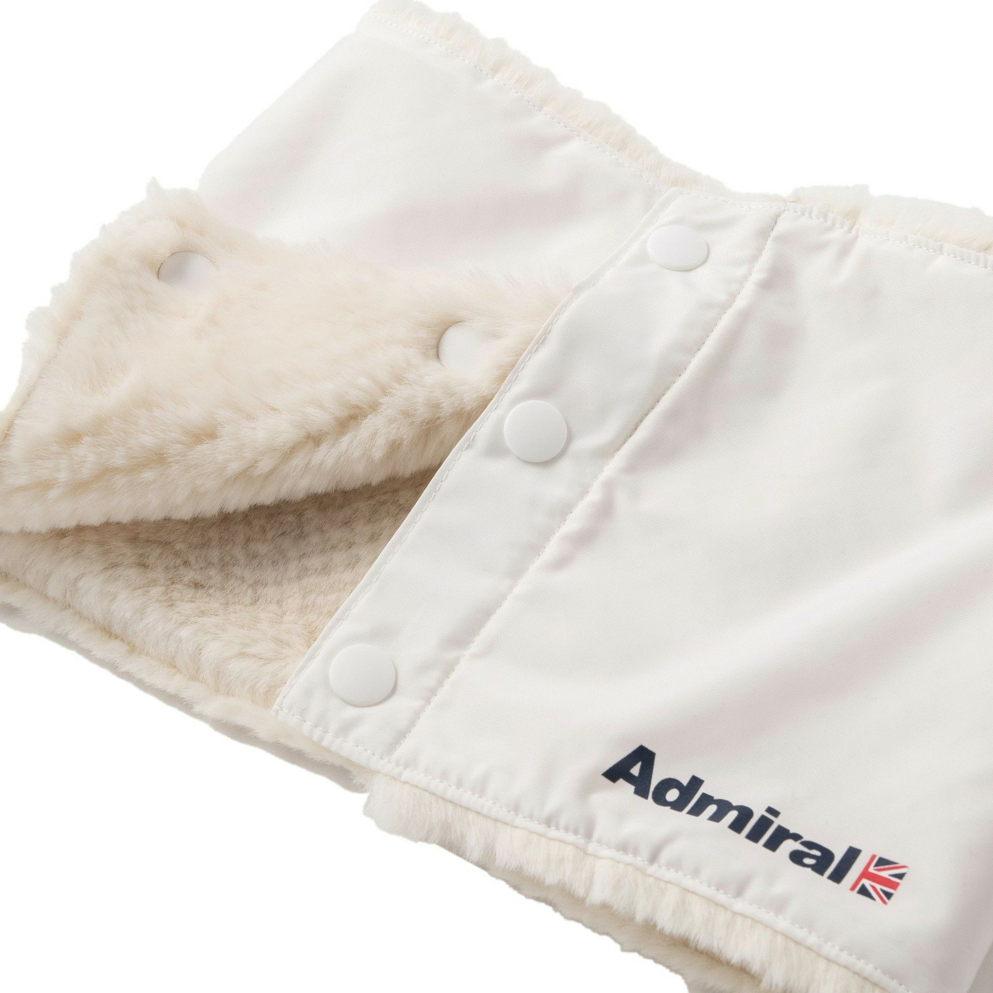 アドミラルゴルフのネックウォーマー