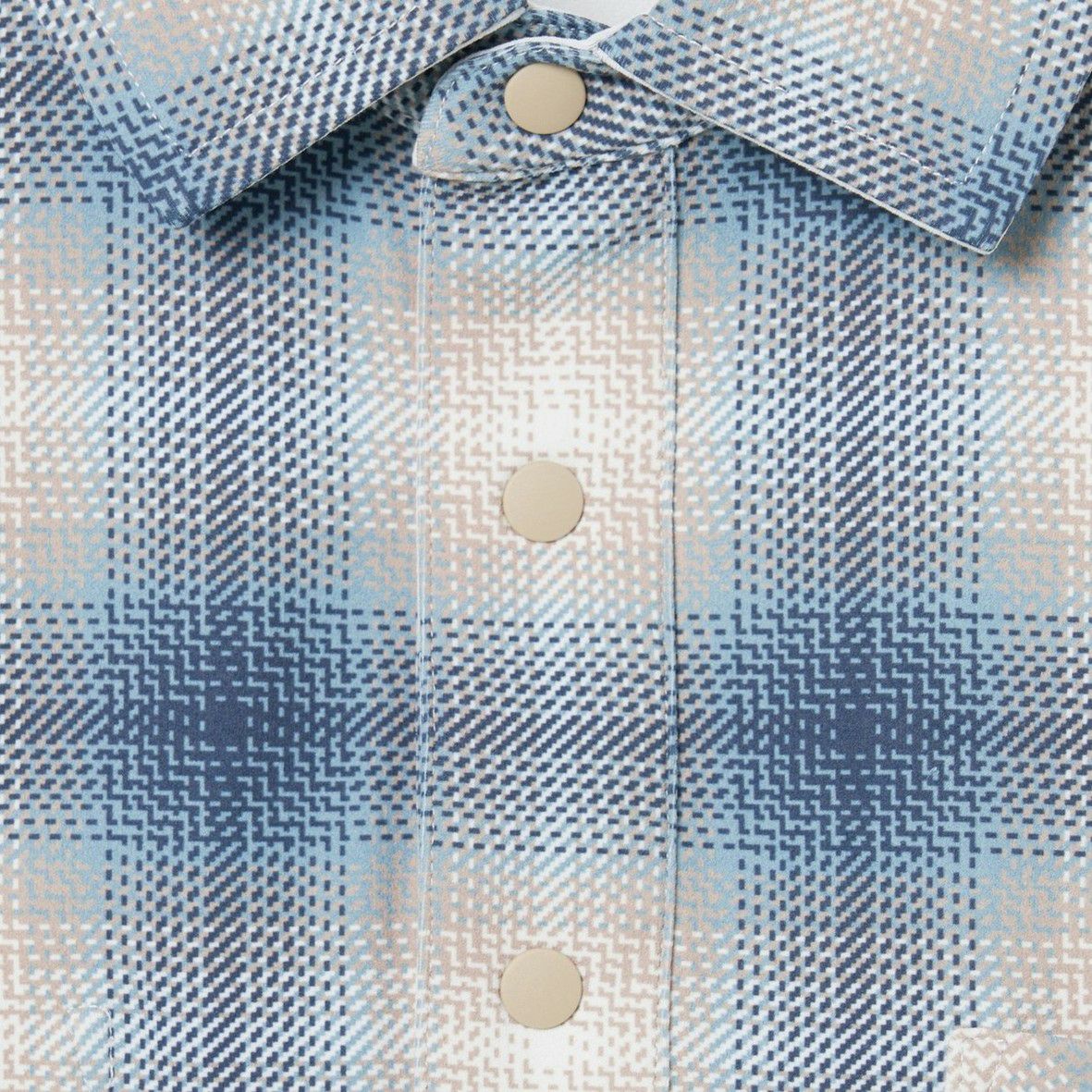 ロサーセンのポロシャツ