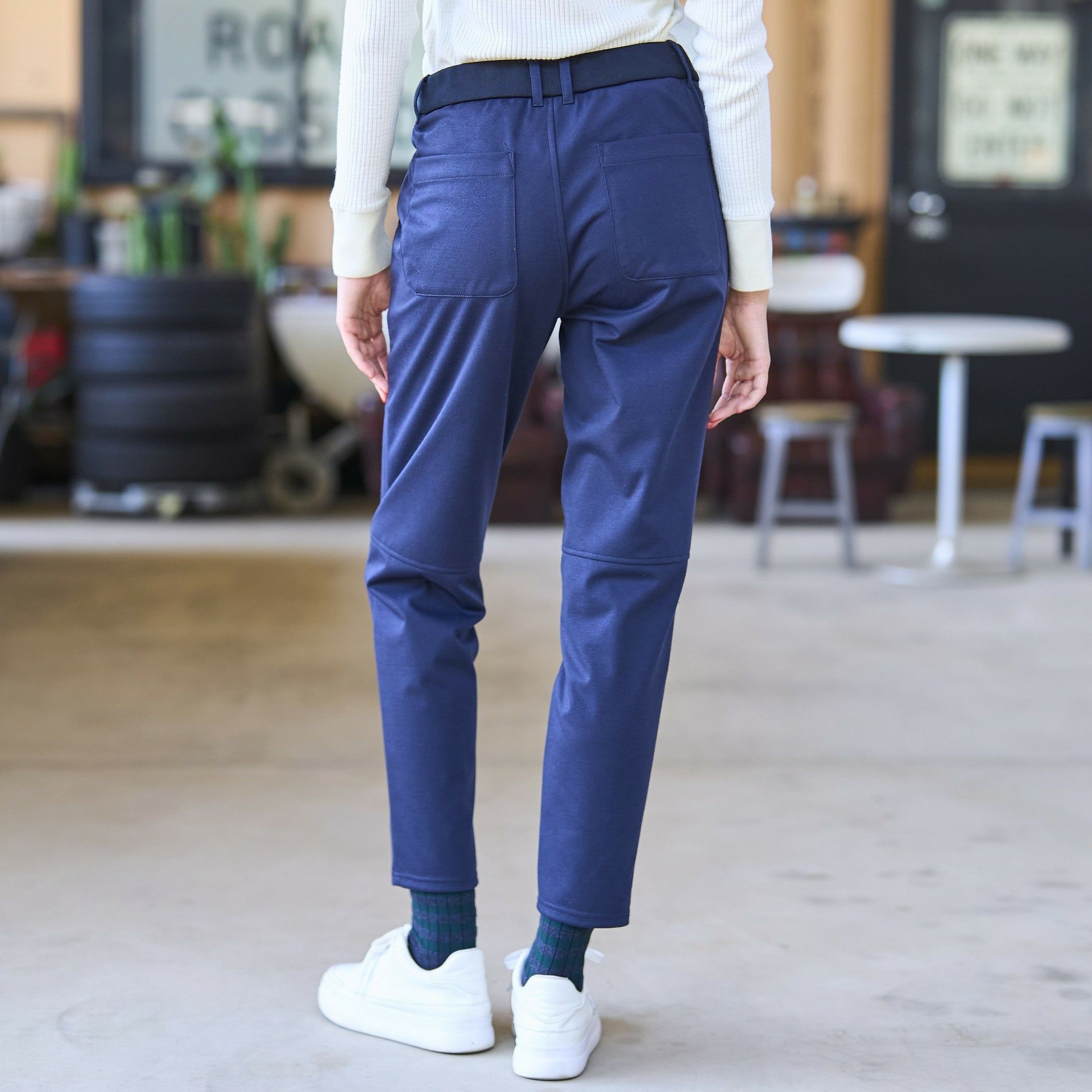 ロサーセンのロングパンツ