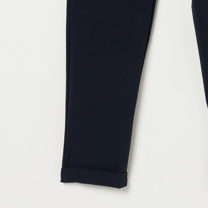 ロサーセンのロングパンツ