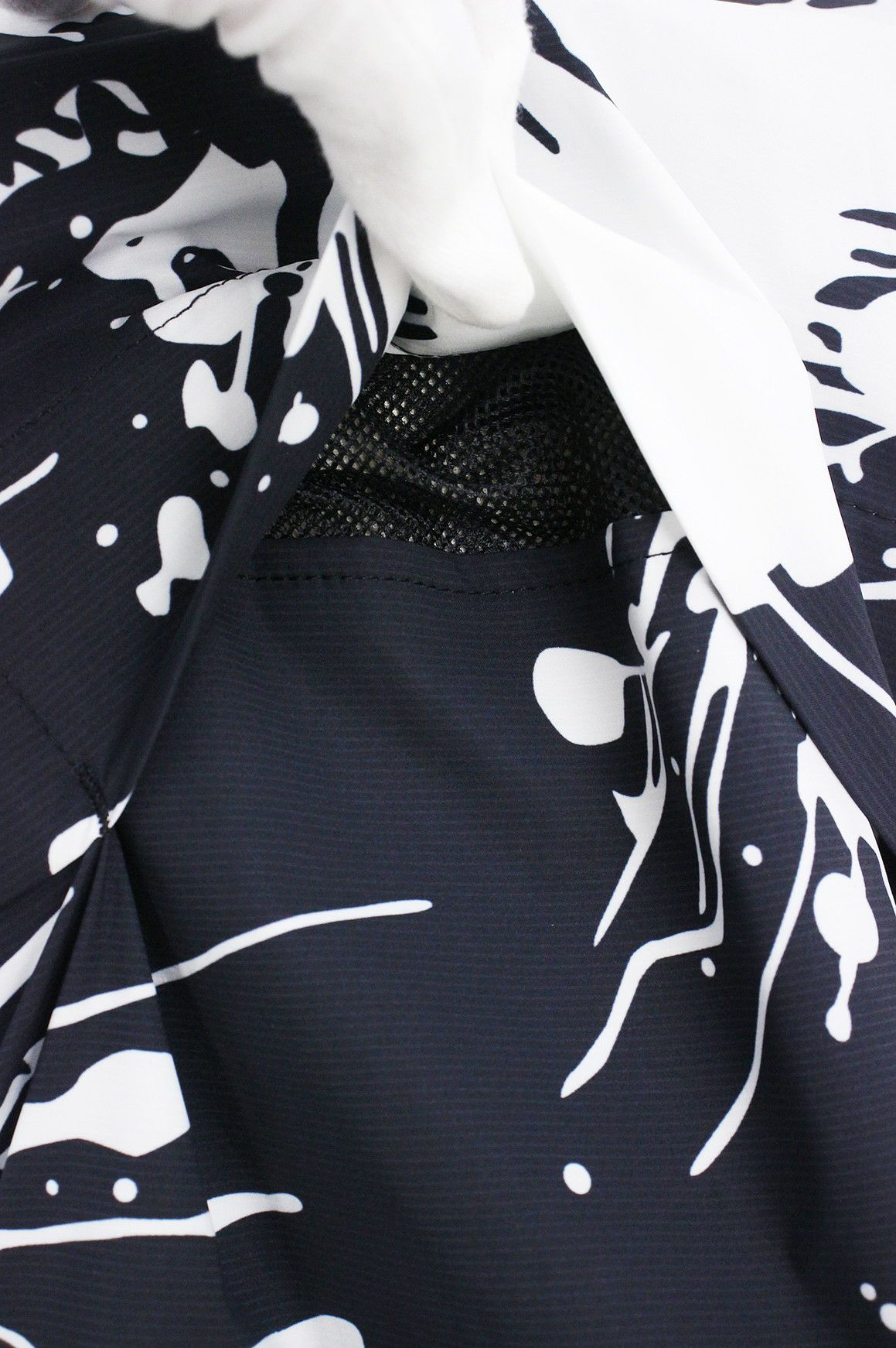 ラウドマウスのブルゾン