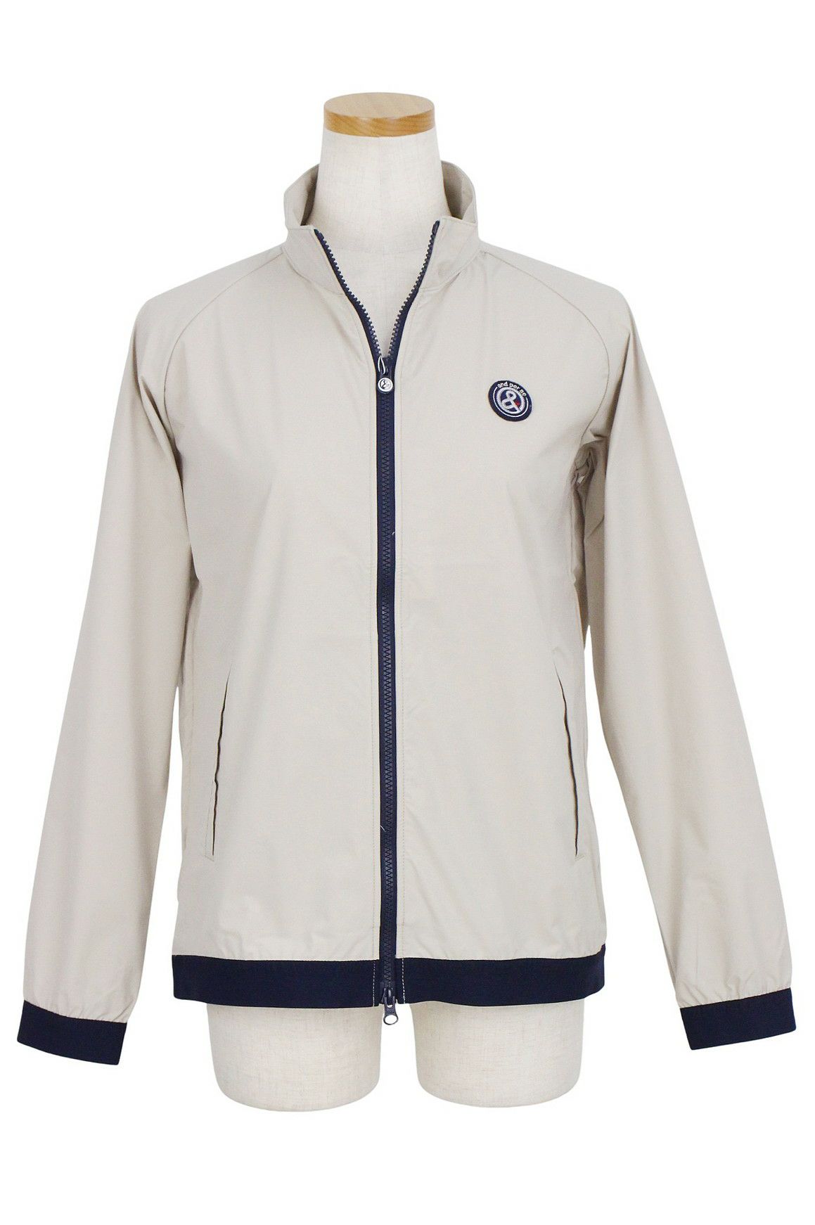 アンパスィのブルゾン