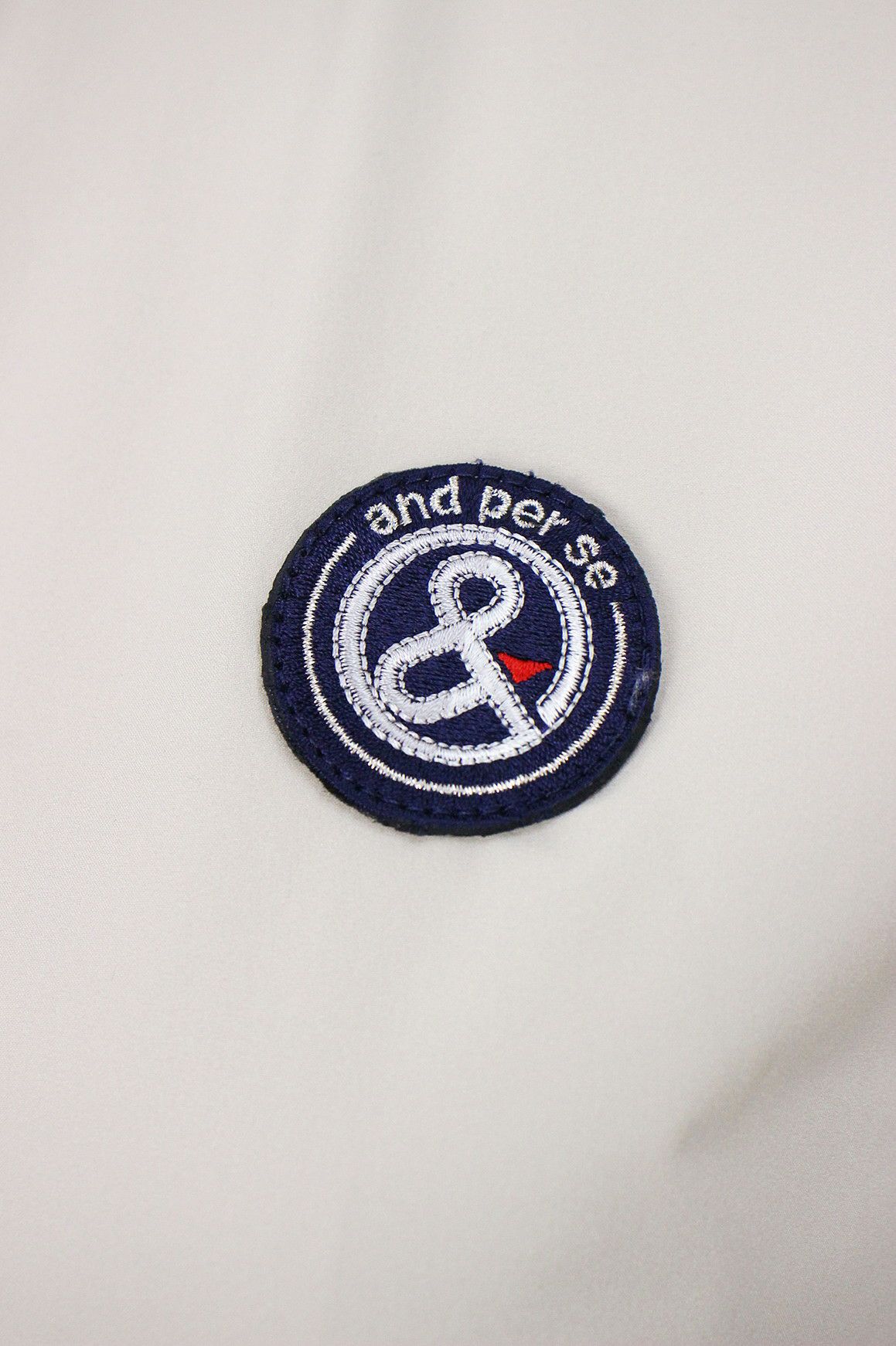 アンパスィのブルゾン