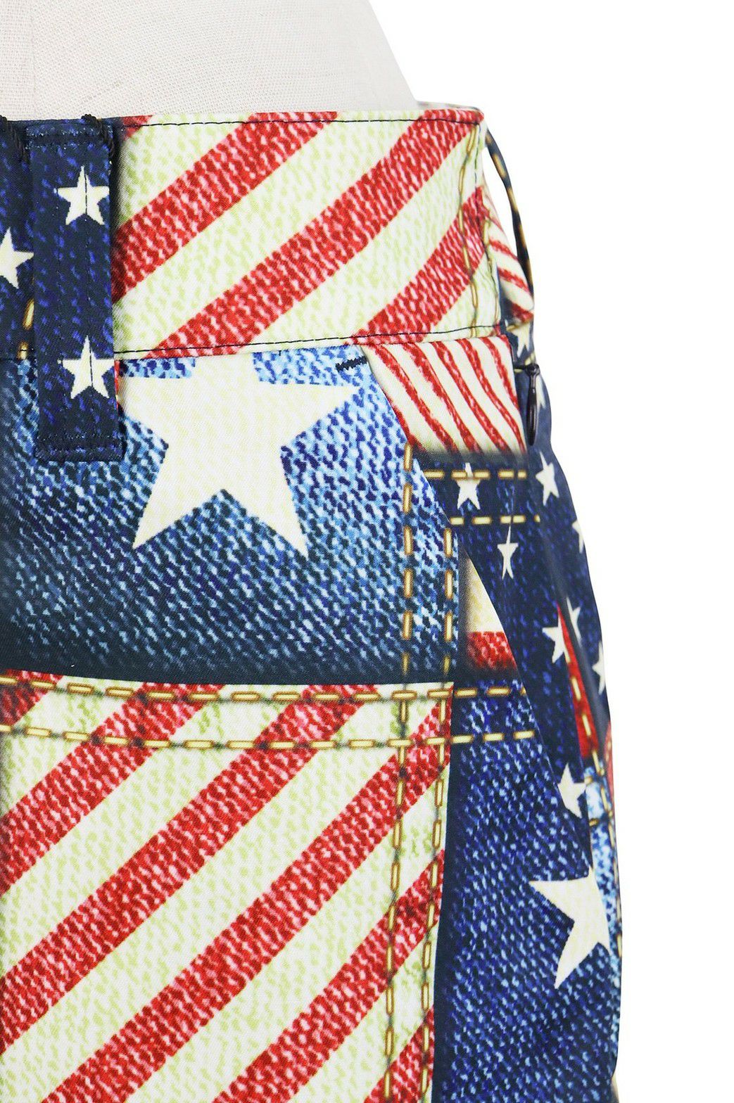 ラウドマウスのスカート