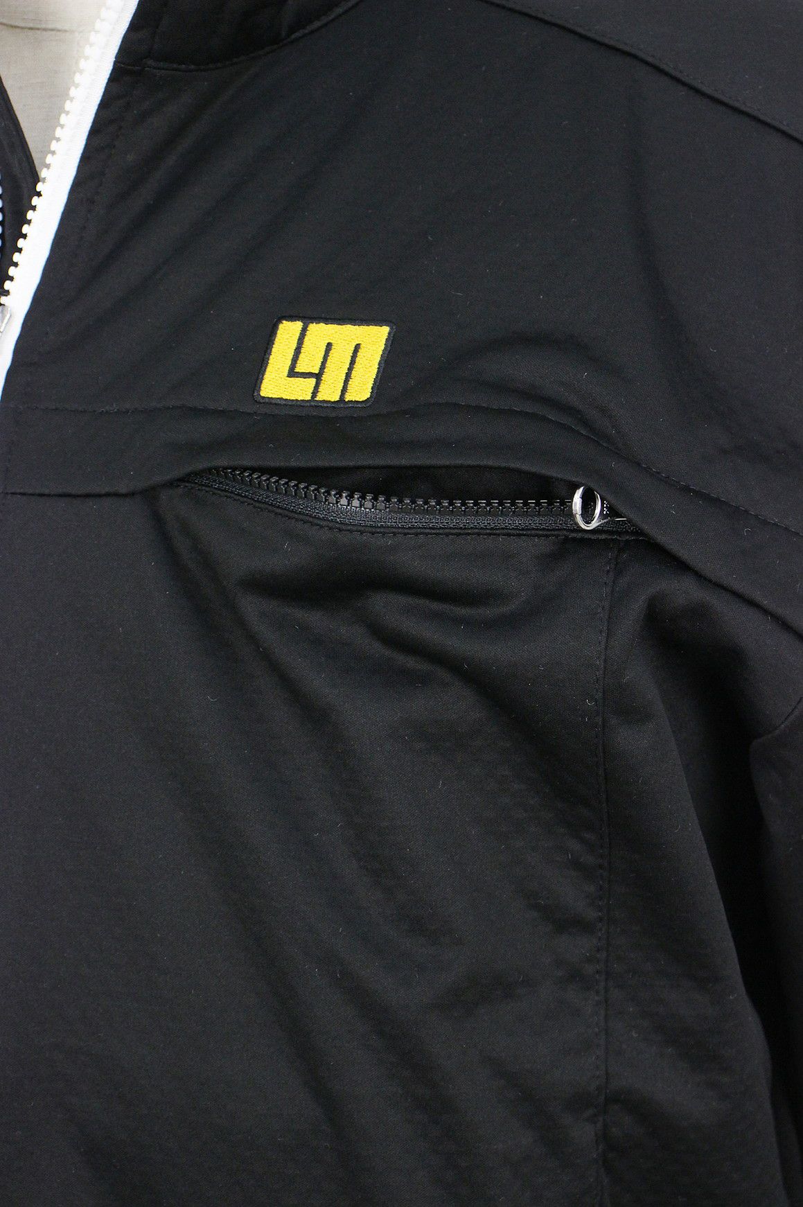 ラウドマウスのブルゾン