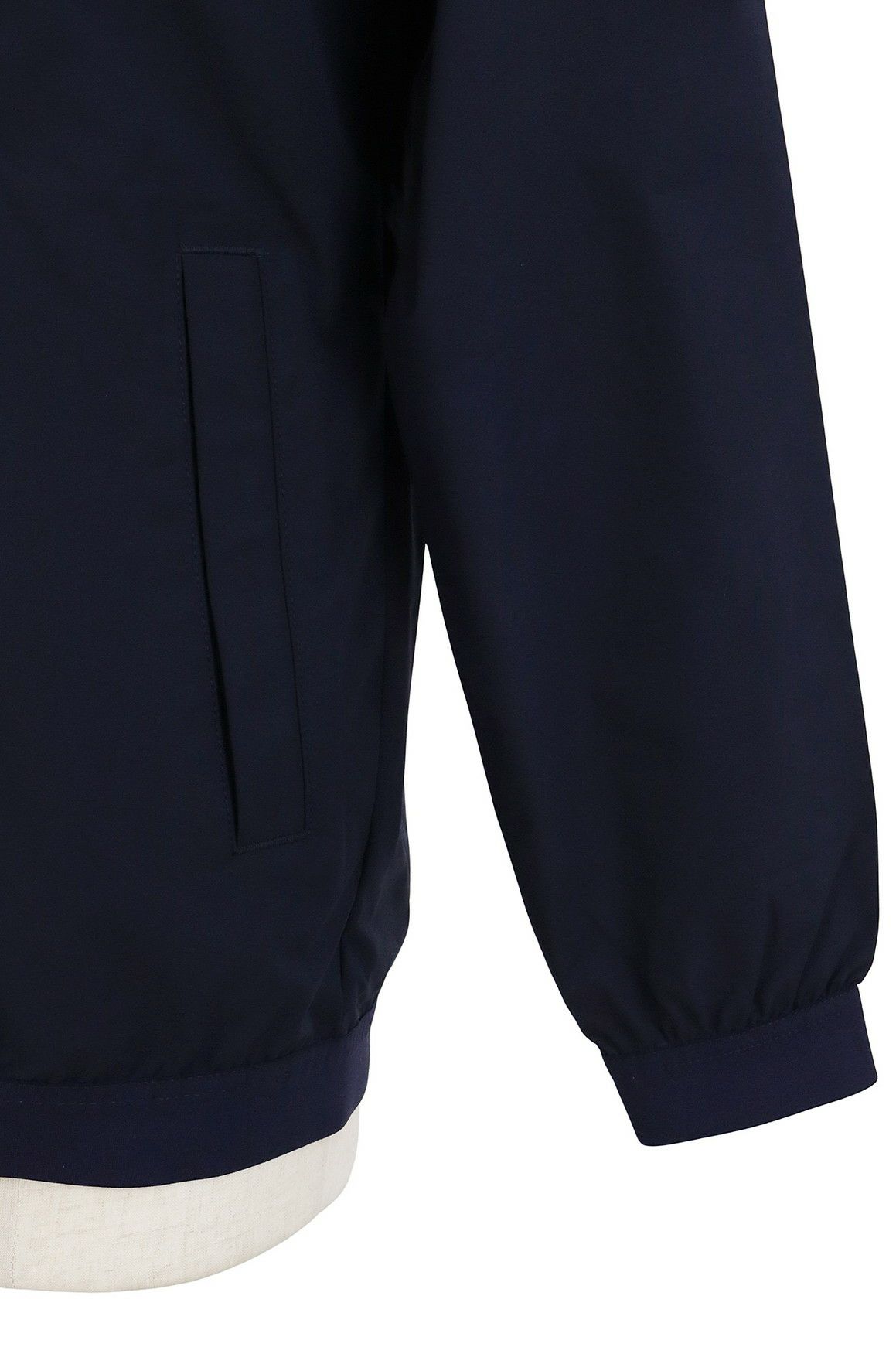 アンパスィのブルゾン