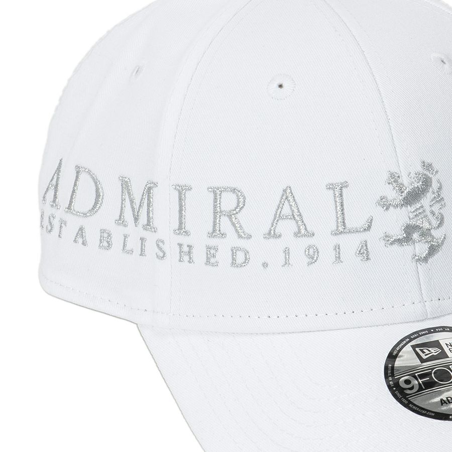 アドミラルゴルフのキャップ