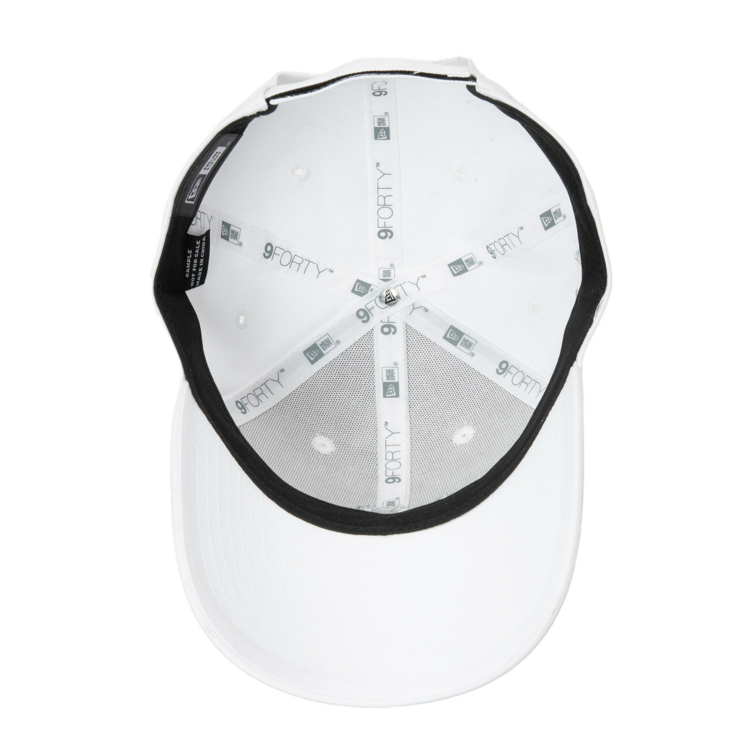 アドミラルゴルフのキャップ