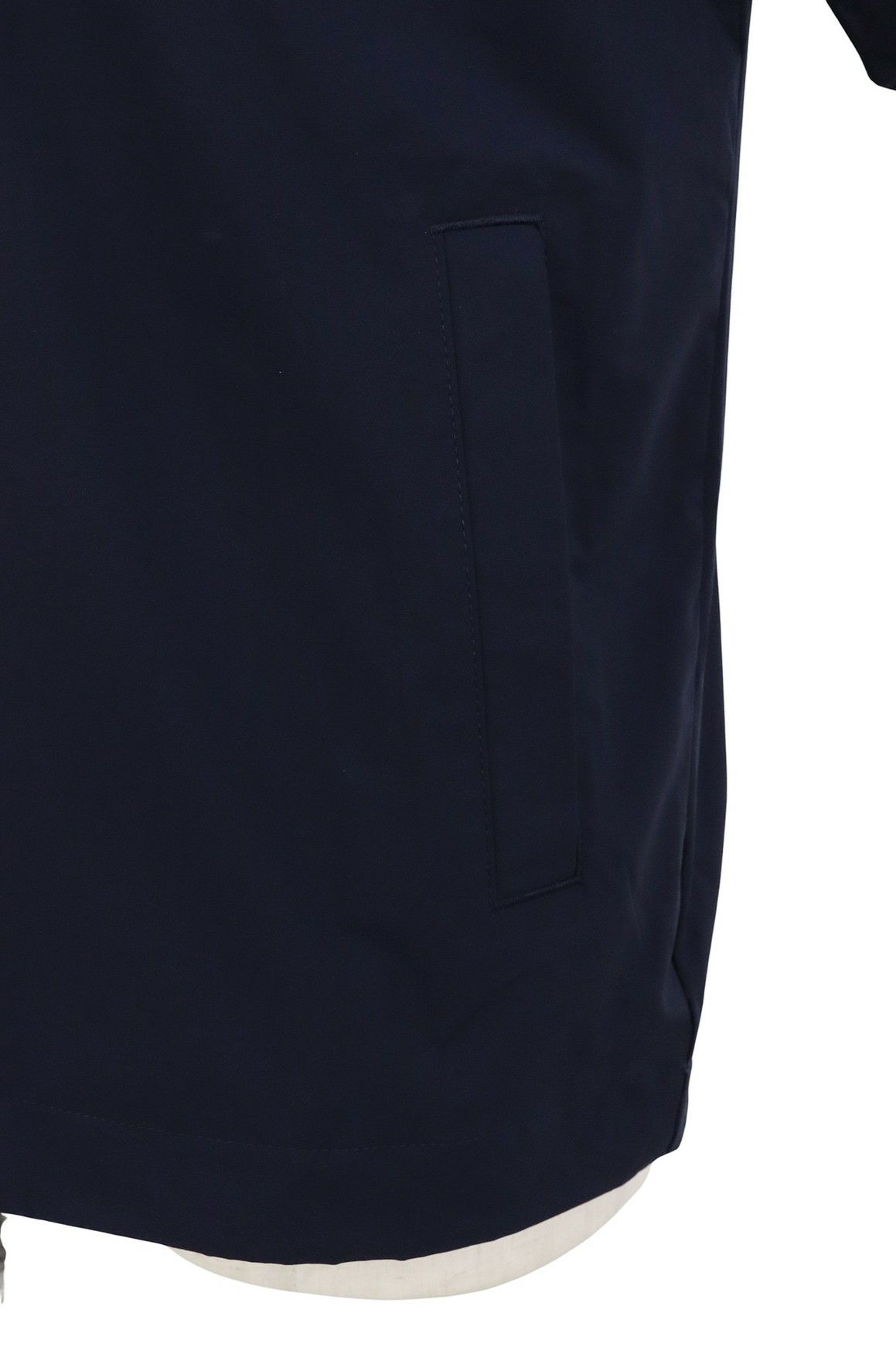 アンパスィのブルゾン