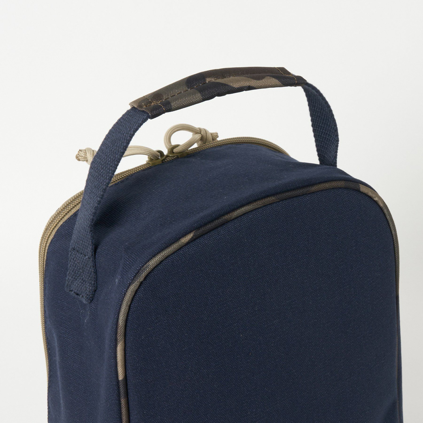 ロサーセンのシューズケース