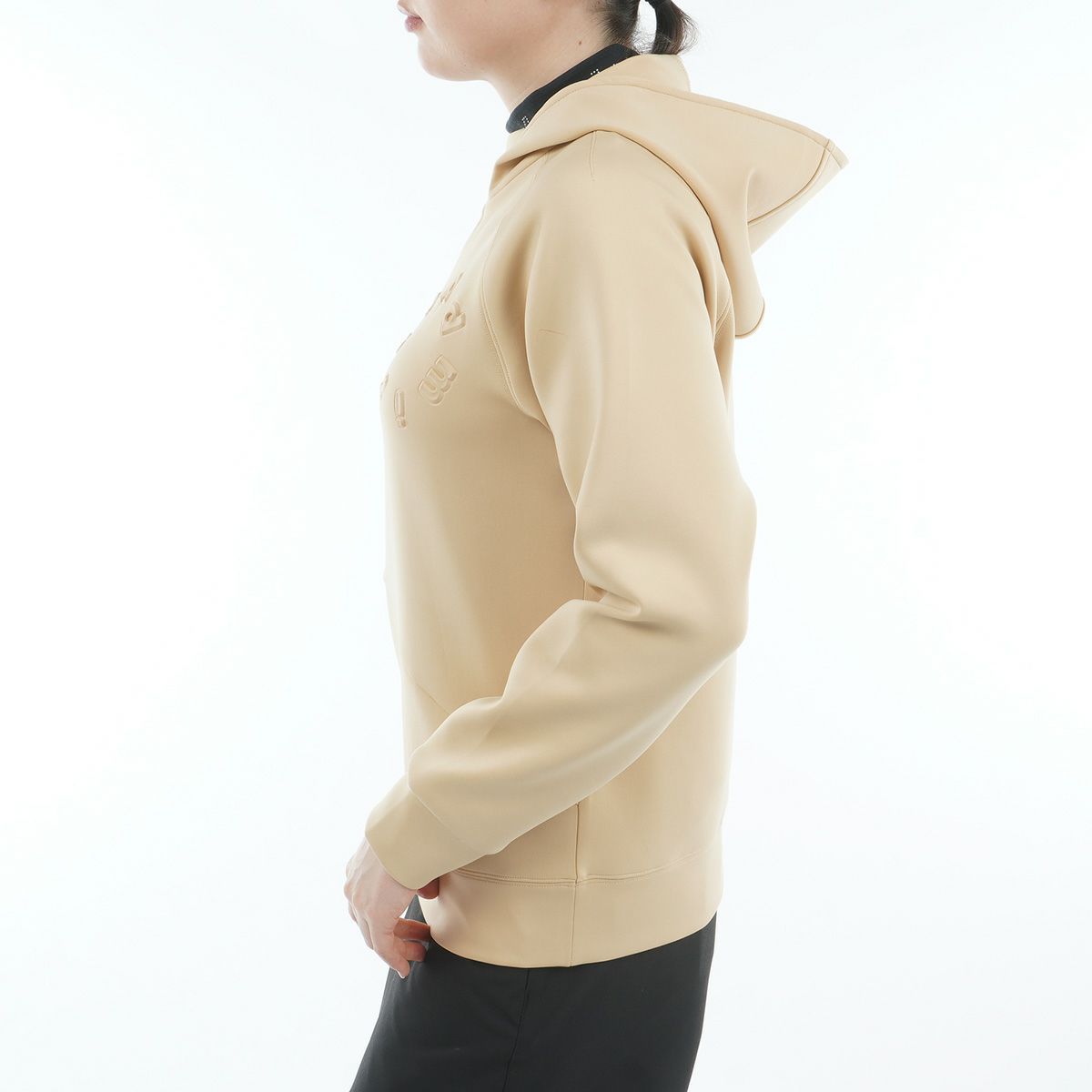 アドミラルゴルフ日本正規品のパーカー