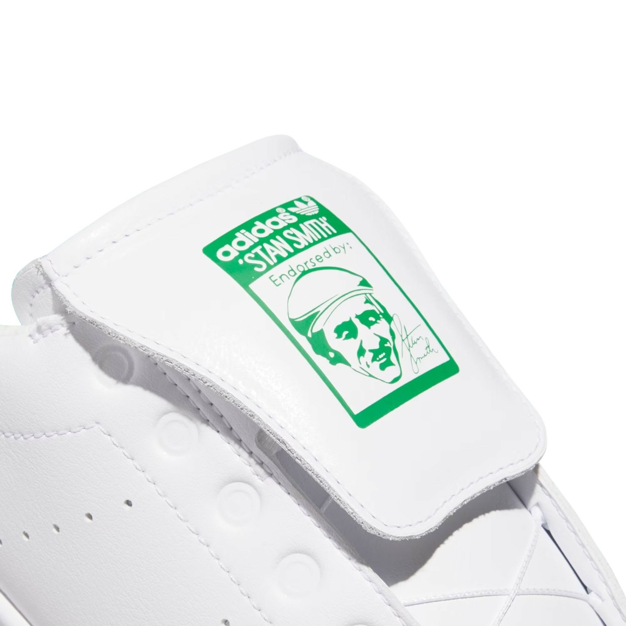 アディダスゴルフ日本正規品のシューズ