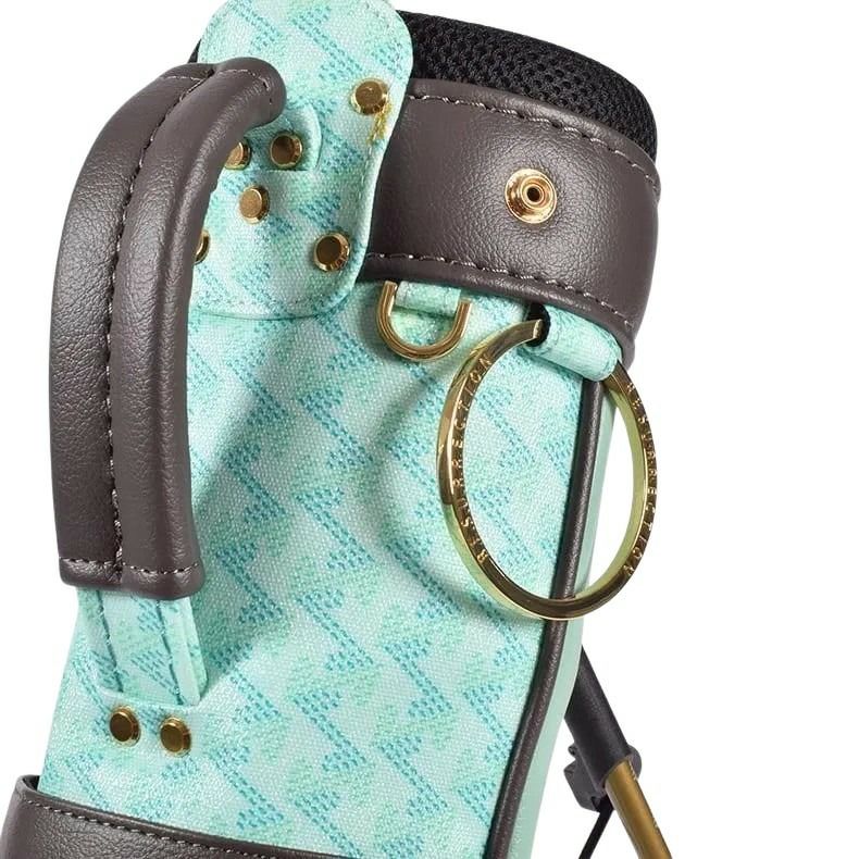 レザレクションのクラブケース