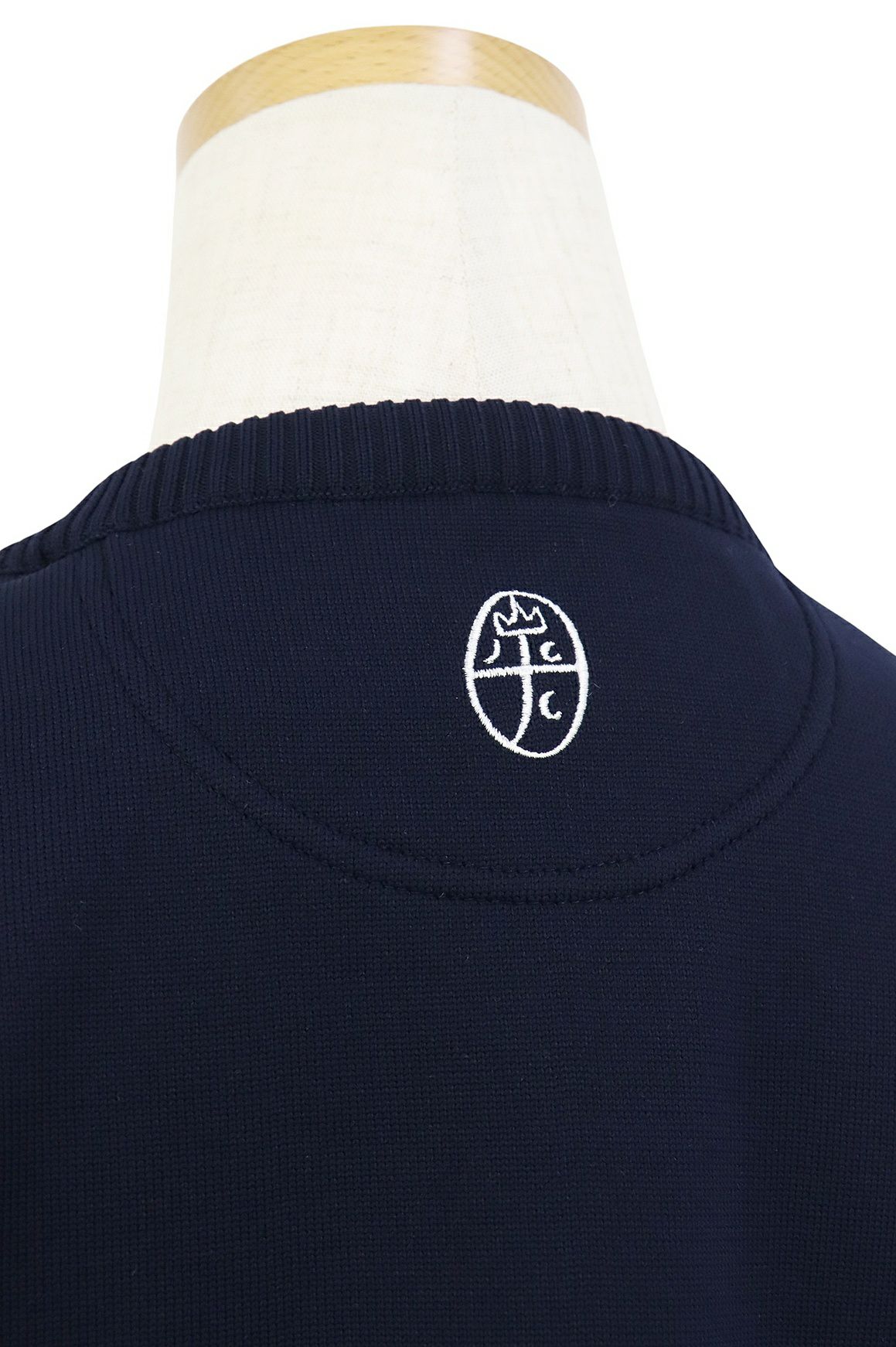 カステルバジャックのセーター