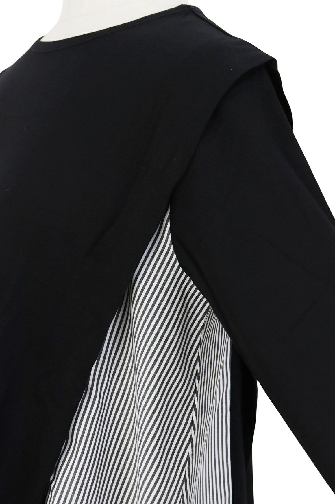 カステルバジャックのTシャツ